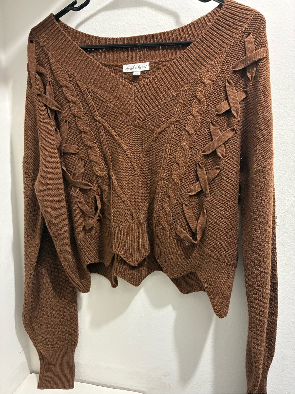 Brown V‑Neck Cable Knit Sweater